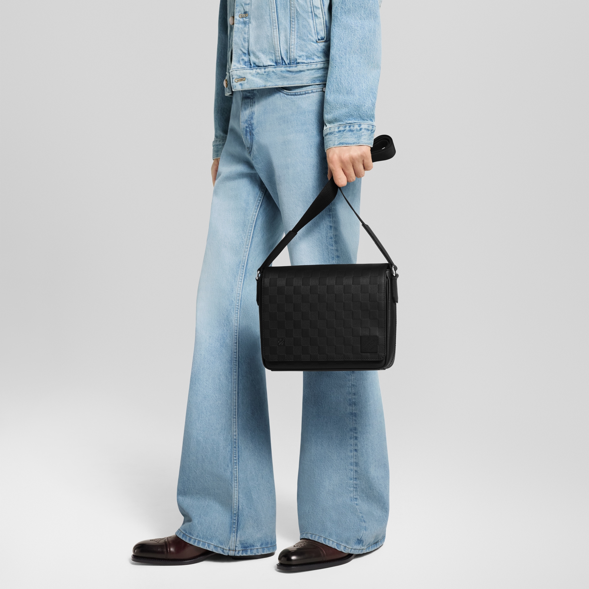 District PM Damier Infini Leather - Men - Bags | LOUIS VUITTON ®